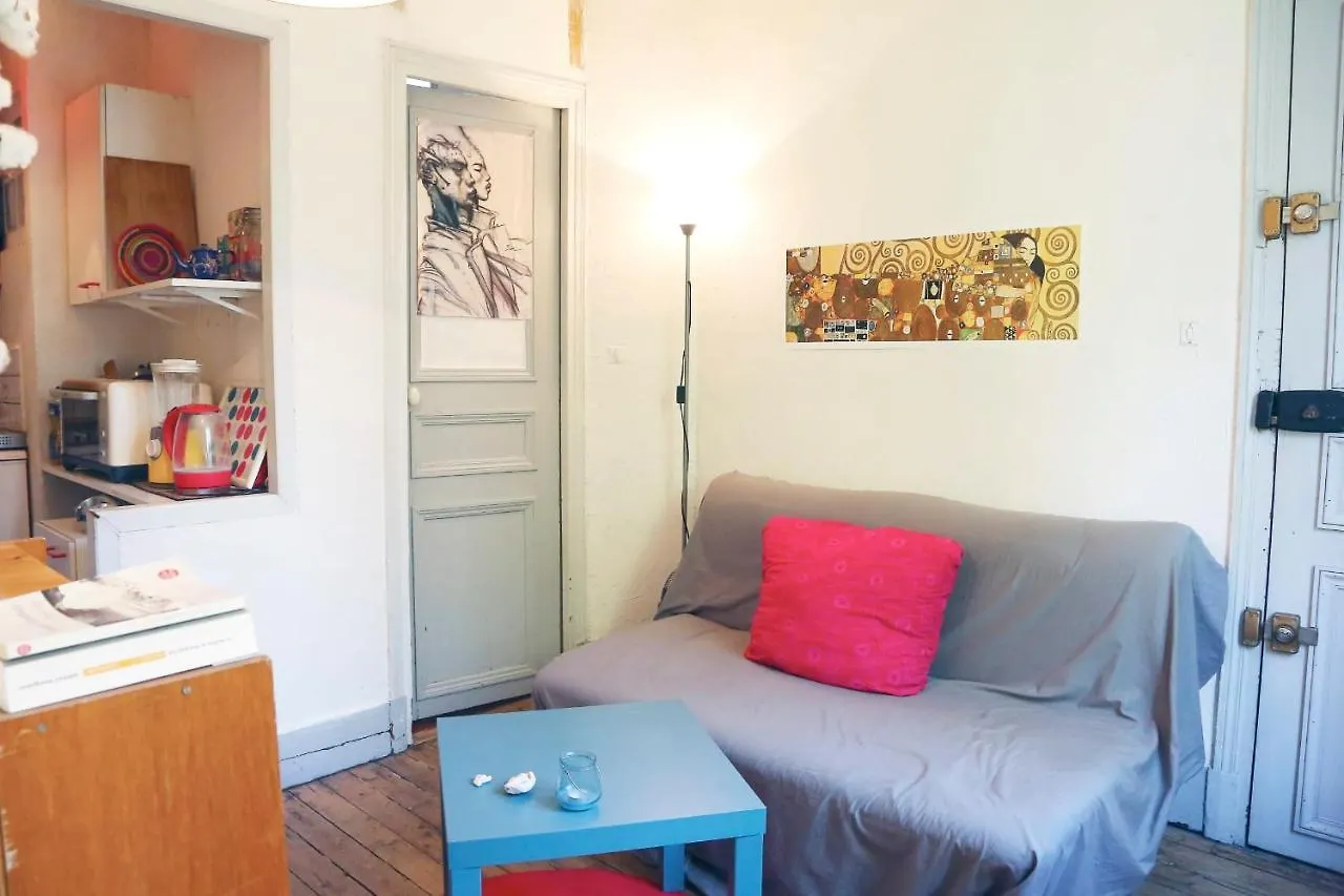 Charming Bright Apartment Near Montmartre 파리 프랑스